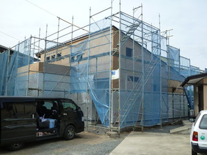樹脂サッシ　ＡＰＷ330。茨城県でヒート20を建てるなら鈴木建装